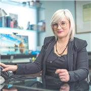 Libero professionista impartisce lezioni di economia aziendale